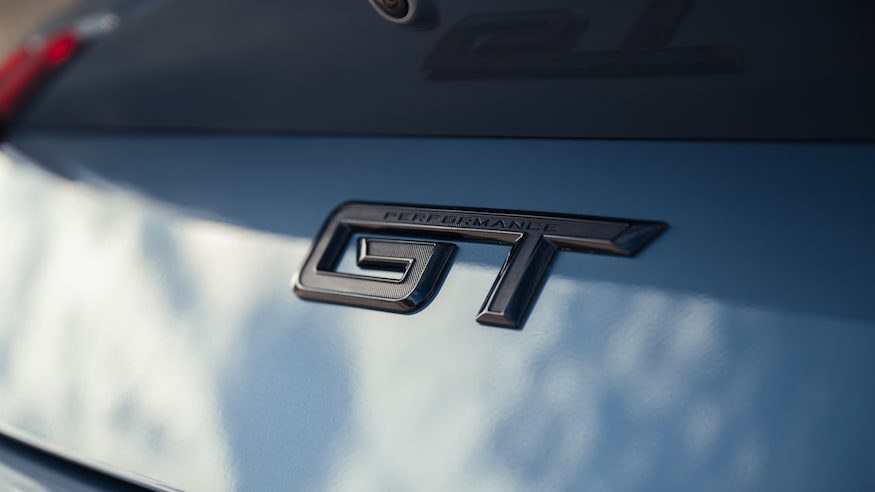 023 2024 Mustang GT 6MT trim badge