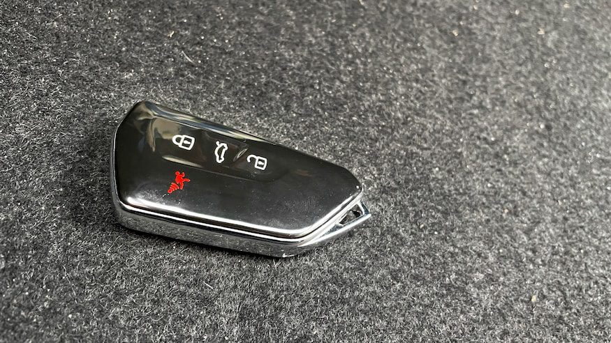002 2022 VW ID4 Pro keys