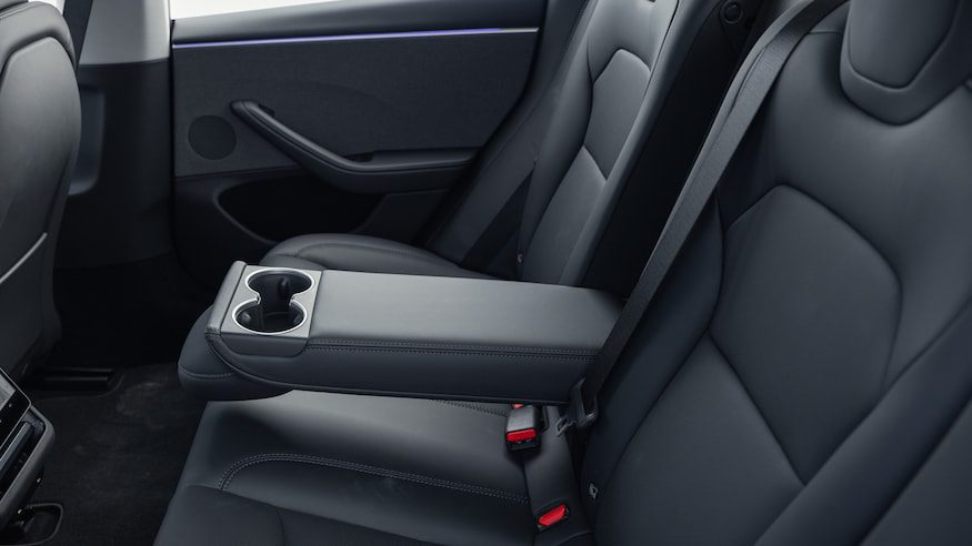 007 2024 Tesla Model 3 RWD Short Range rear seats cup holder