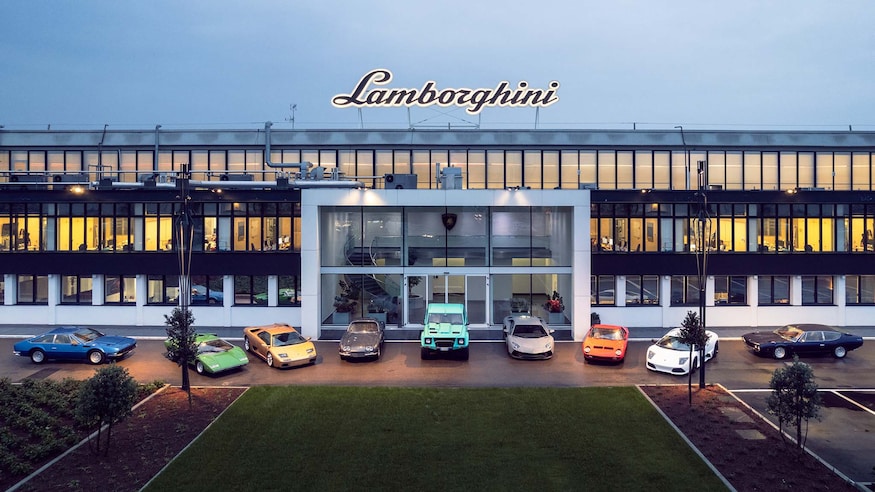 001 driving classic lambos Intro