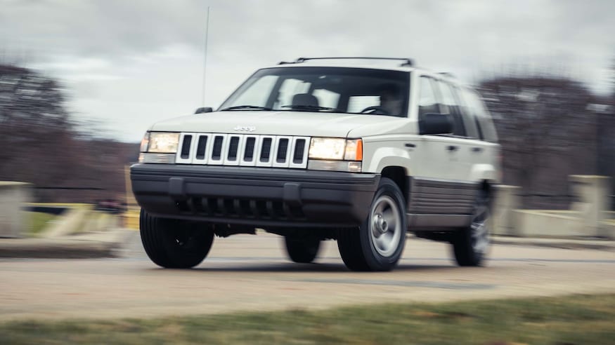 028 1993 Jeep Grand Cherokee Laredo