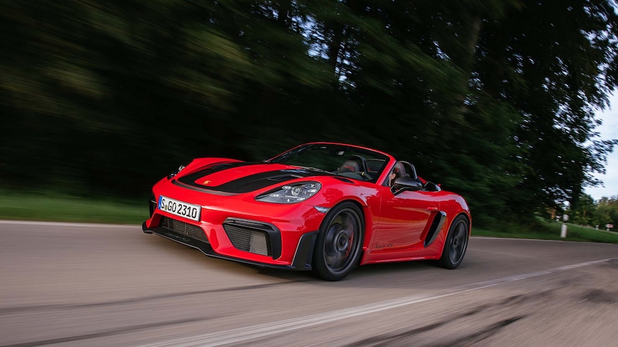 025 2024 porsche 718 spyder rs