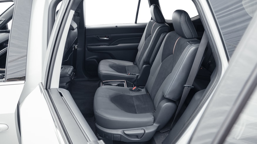 019 2024 Toyota Highlander Limited back seats